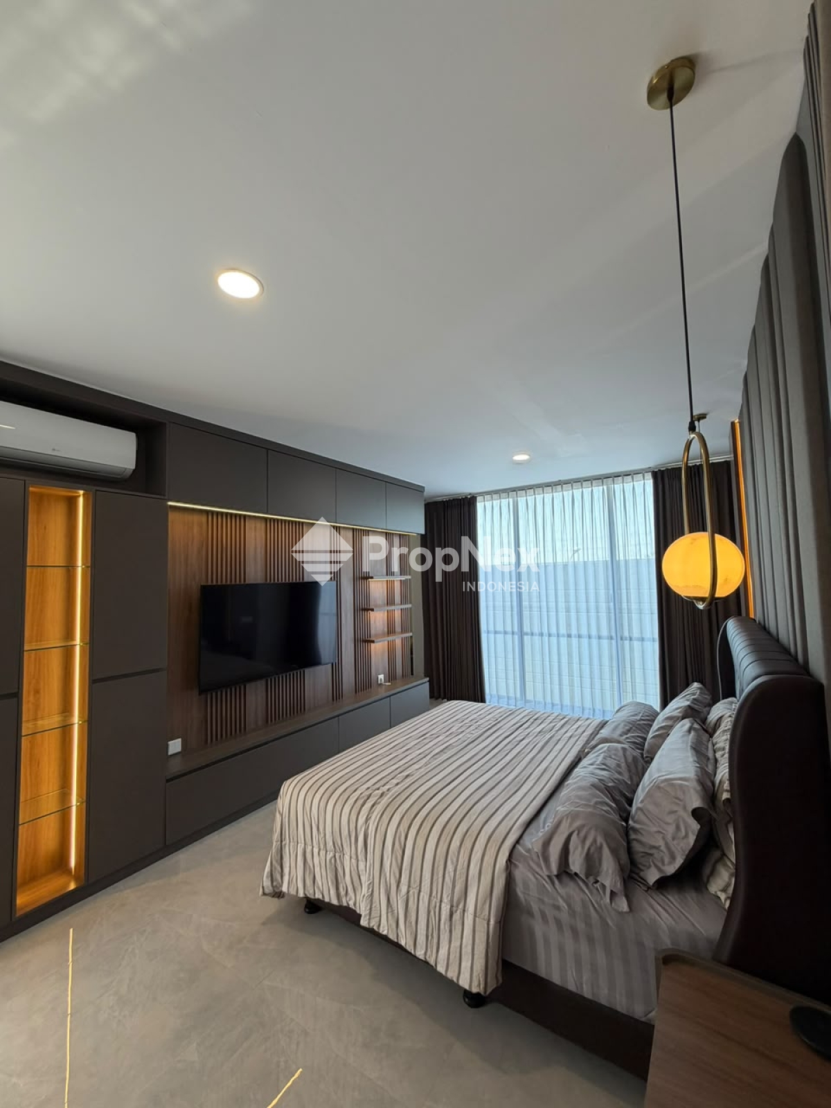 Rumah Citraland Utara Pelican Hill Dekat Gwalk & Pakuwon Mall — foto 5